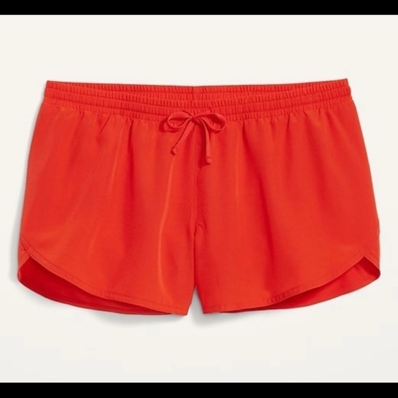 NWT Mid-Rise Dolphin-Hem Run Short for Women 3 inch inseam Size: 2X - Picture 1 of 3